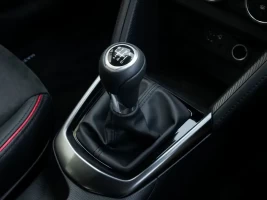 consola central novo mazda 2 2025