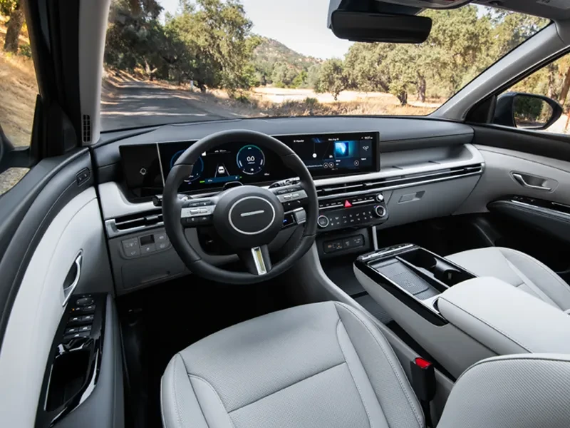 cockpit novo hyundai tucson hev 2025