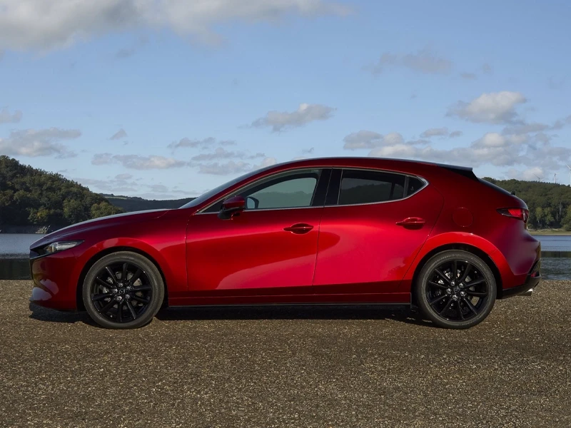 lateral novo mazda 3 2025
