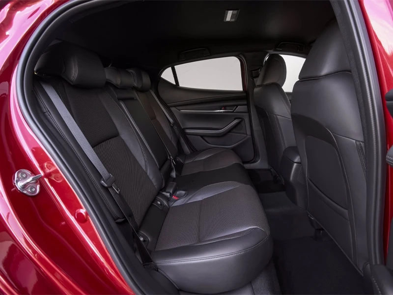 bancos traseiros novo mazda 3 2025