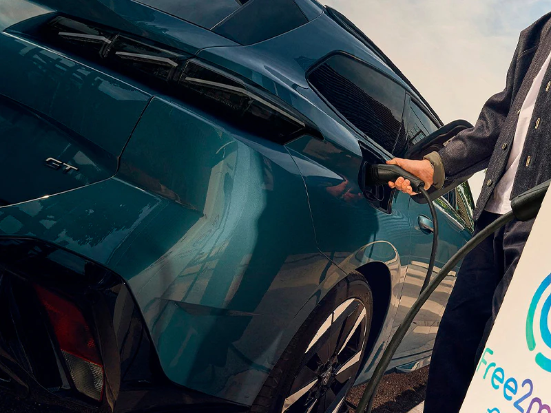 plug novo peugeot e-308