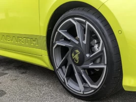 jante novo abarth 500e 2025