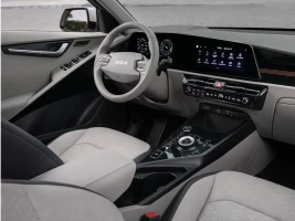 interior novo kia niro hev 2025 