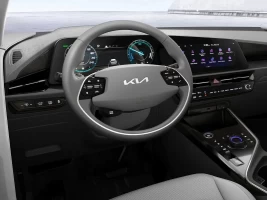 cockpit novo kia niro hev 2025 
