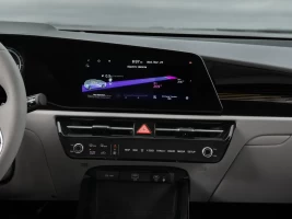 display novo kia niro hev 2025 