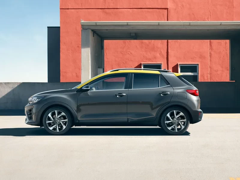 lateral kia Stonic 2025 