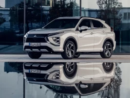 lateral novo mistubishi eclipse cross phev 2025