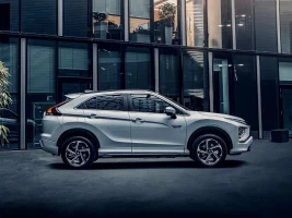 lateral novo mistubishi eclipse cross phev 2025