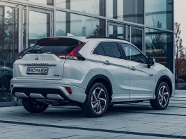 traseira novo mistubishi eclipse cross phev 2025