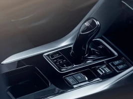 consola central novo mistubishi eclipse cross phev 2025