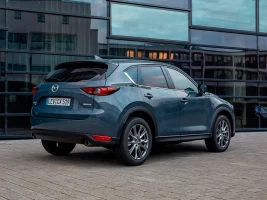 traseira novo mazda cx-5 2025