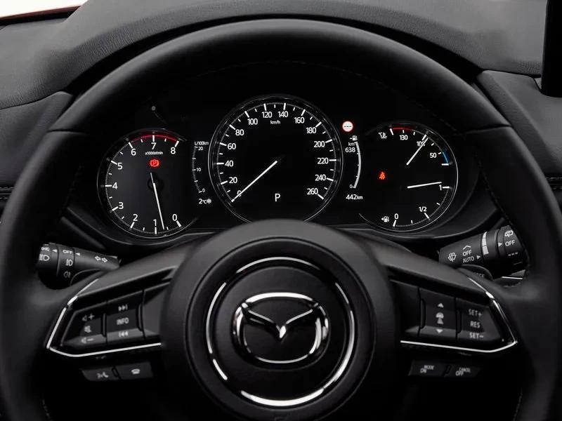 painel de instrumentos novo mazda cx-5 2025