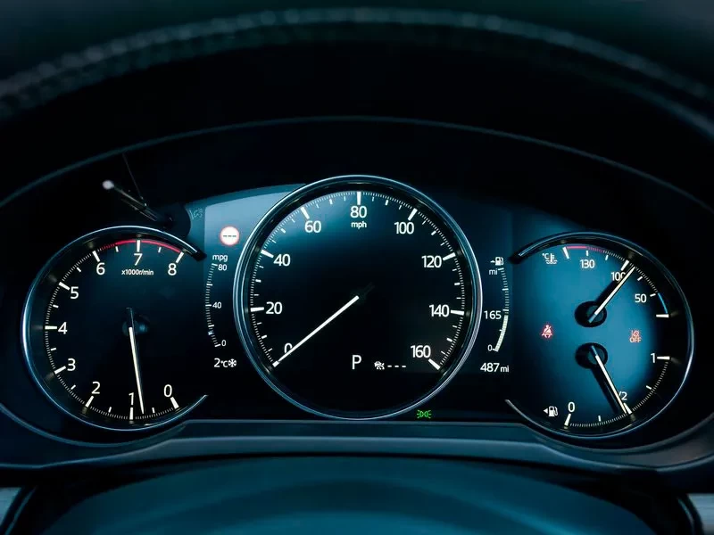 painel de instrumentos novo mazda cx-5 2025