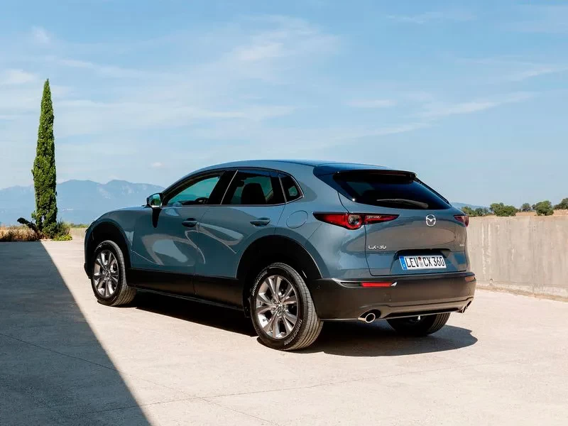 traseira novo mazda cx-30 2025