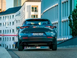 traseira novo mazda cx-30 2025